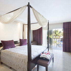 Colonial Junior Suite (Outdoor Jacuzzi) - Majestic Elegance Punta Cana - All Inclusive - Dominican Republic Colonial Junior Suite (Outdoor Jacuzzi) - Majestic Elegance Punta Cana - All Inclusive - Dominican Republic